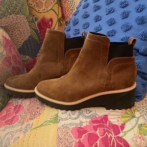 🥾🥾🥾BOGOHO 🥾🥾🥾Dolce Vita Cognac Ankle Boots-10 EUC